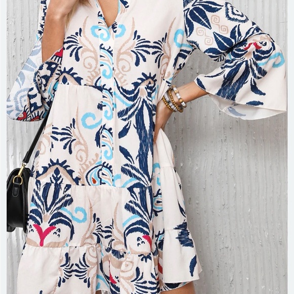 Dresses & Skirts - Elegant Blue and Cream Midi Dress